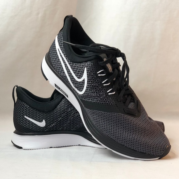 nike zoom strike all black